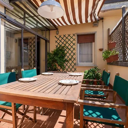 Apartmán Terrace At 10 Mins From The Duomo - Homeunity *
